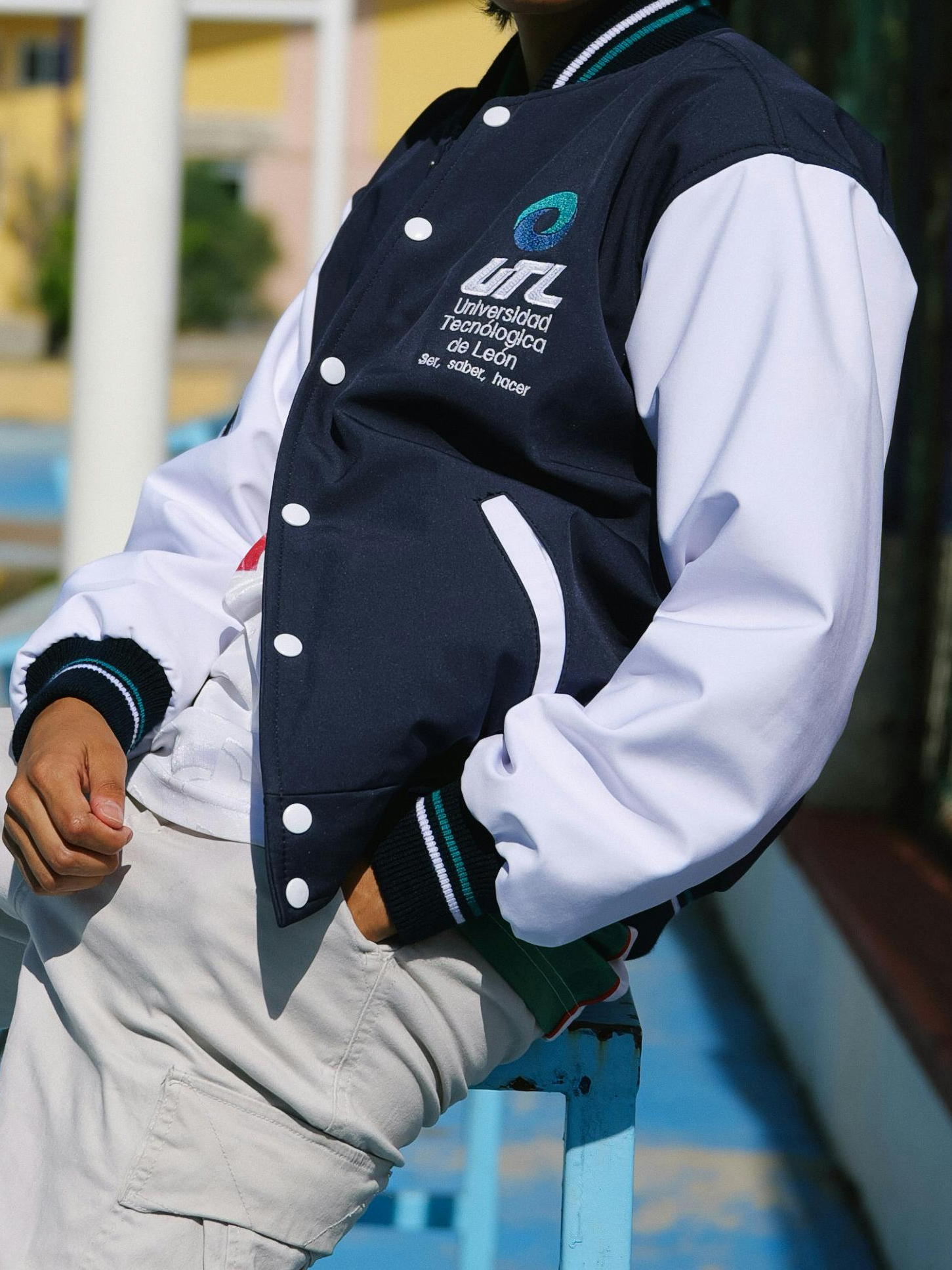 校服系列四合扣